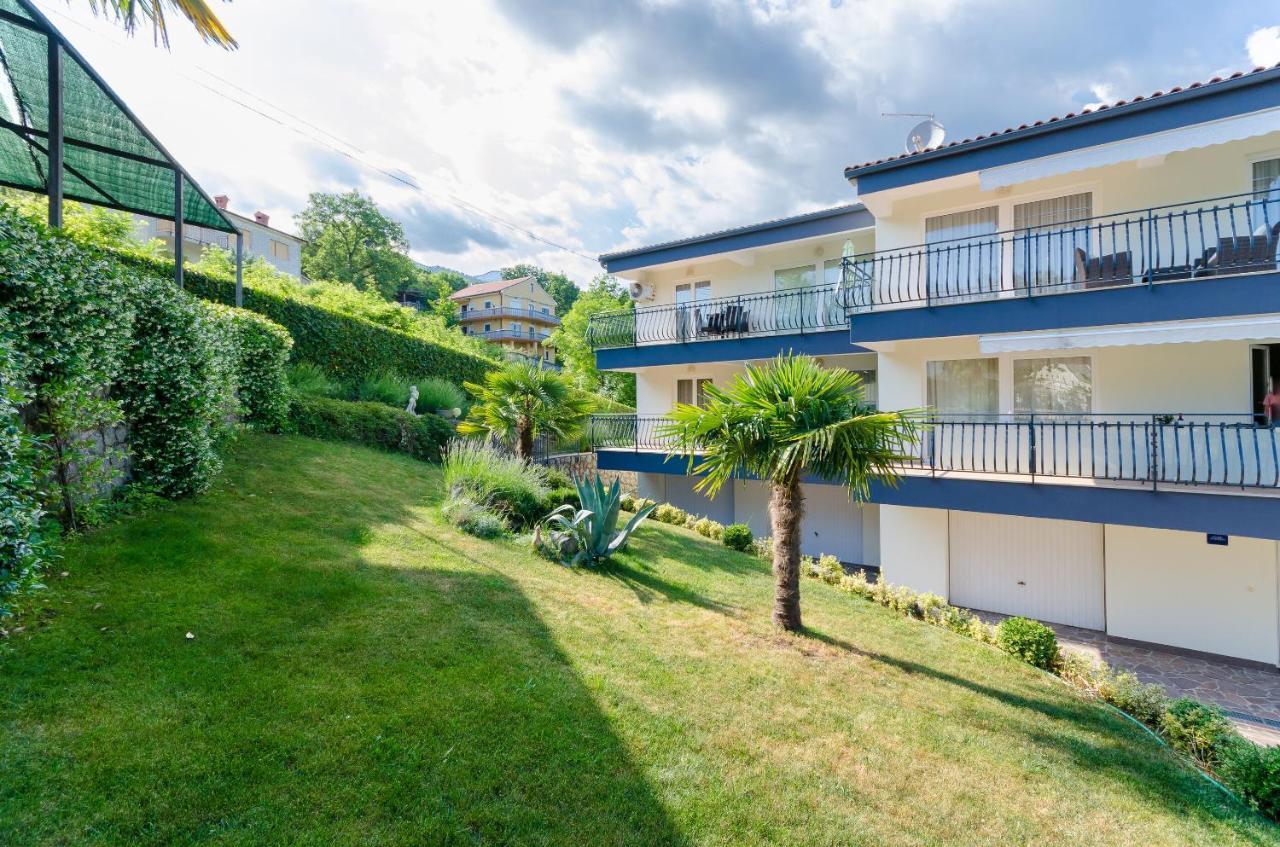 Apartments Marijana Ičići Extérieur photo