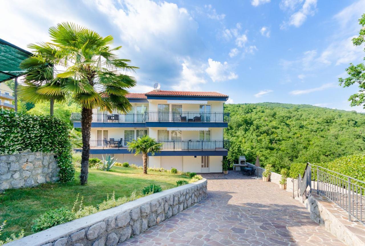 Apartments Marijana Ičići Extérieur photo