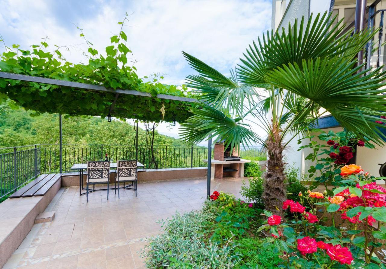 Apartments Marijana Ičići Extérieur photo