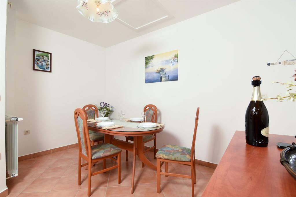 Apartments Marijana Ičići Extérieur photo